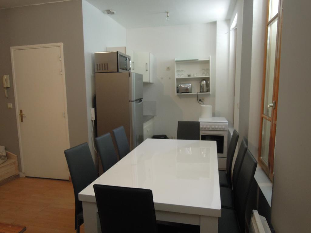 Appart'Hotel De La Tour Troyes Phòng bức ảnh